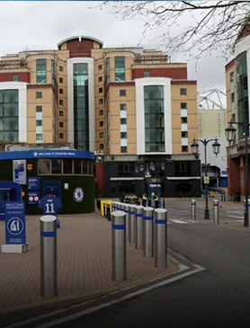 مالک چلسی هتل خود را در اختیار کارکنان سلامت بریتانیا قرار داد 